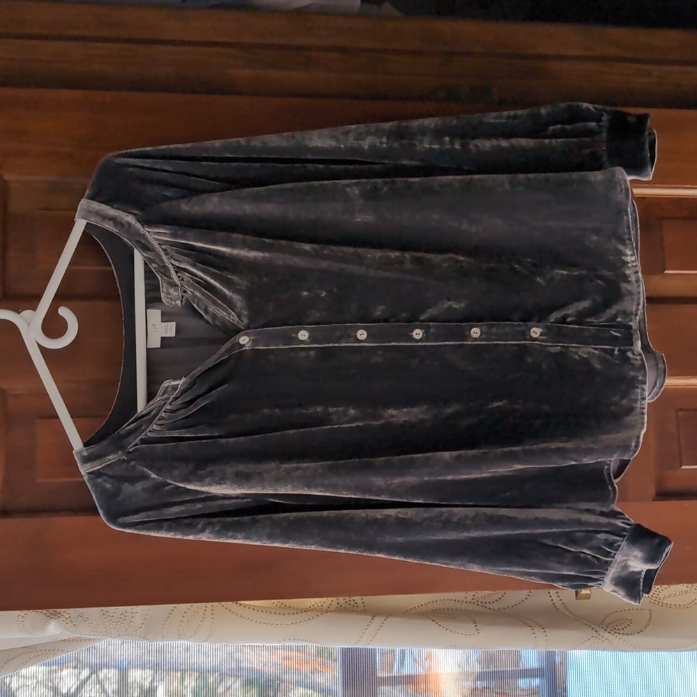 J Jill gray velvet top NWOT